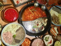 -周小明火锅(黑金冠社区店)