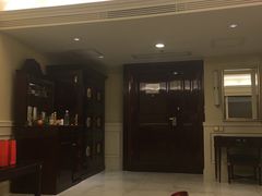 -深圳富苑皇冠假日套房酒店