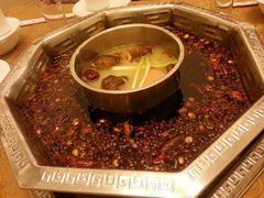 -山城年华老火锅(玉林店)