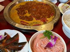 -山城年华老火锅(玉林店)