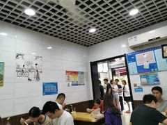 大堂-覃肥叔桂林米粉(粮道街店)
