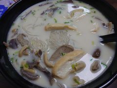 -津津老鸭粉丝馆(正东路店)