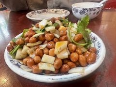 老醋花生米-玫瑰红烤羊排(北新桥三条店)