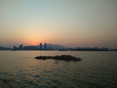 -青岛银沙滩