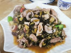 -黄记四更烤乳猪店