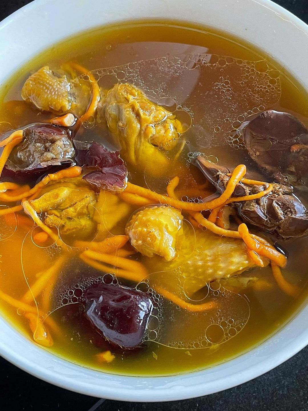 虫草花炖鸡汤