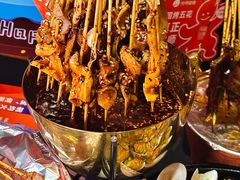 -何师烧烤Pro ·江湖川菜·小龙虾·精酿(太古里旗舰店)