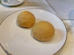 脆皮流沙包-皇朝会.经典传统粤菜(外滩店)