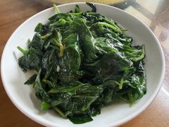 -芦茨金富饭庄·25年老字号·专做稻草鸡