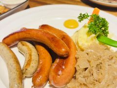 -LENBACH兰巴赫西餐啤酒坊(大连东港店)