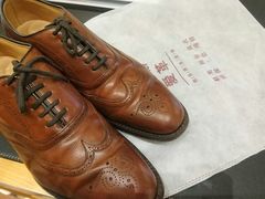 -爱革·奢品·鞋包·衣物·家居(金桥国际商业广场店)