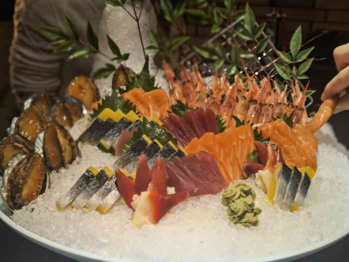 上井精致料理(新世纪环球中心)-"我还是喜欢自己去拿的那种自助餐