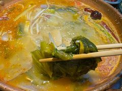 -洱火云南酸菜牛肉火锅(石景山当代商城店)