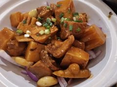 -梓檚中餐厅湖北菜小龙虾武昌鱼排骨藕汤(黄鹤楼店)