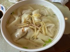 鸡汤三鲜馄饨-王興記(中山路店)