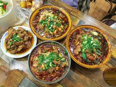 -胥佳烧鸡公牛肉面馆