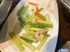 虾仁炒芦笋-韩记海鲜饺子旗舰店(红海新区店)