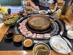 -阿山卓·野生菌火锅·纳西火塘烤肉