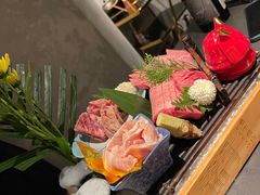 -铭牛烧肉·和牛海鲜自助(高新月牙湖店)