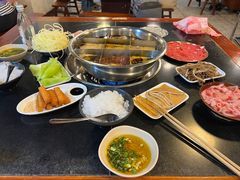 -邓莽子老火锅(中兴路总店)
