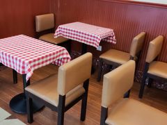 -红宝石·鲜奶小方·海派西点房(肇嘉浜店)