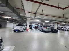 -上海半岛酒店-地下停车场