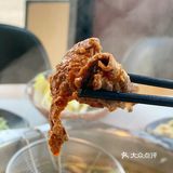 家人们谁懂啊，这牛肉火锅的锅底我炫了三碗！