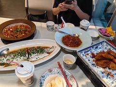 -千百味红餐厅·非遗江西菜(绿地双子塔总店)