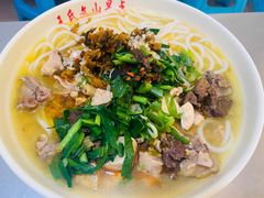 -文山荷鲜居(翠湖店)