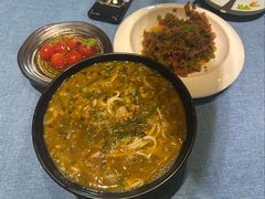 -香巴拉云南餐厅(华莱坞店)