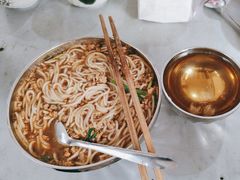 -正宗杨记普洱酸醋米线(总店)