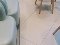 -奈雪的茶(优特汇店)