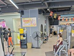 -超鹿运动(五四路恒力城店)