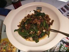 -费大厨辣椒炒肉(高铁吾悦广场店)