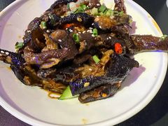 -粉墨特色菜·烧烤音乐酒馆