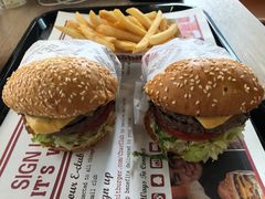 -The Habit Burger Grill 哈比特汉堡(复兴soho店)