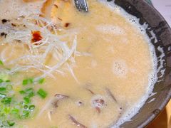 松山拉面-Lia Cafe Bar Restaurant松山咖啡屋