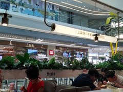 大堂-吕氏疙瘩汤·海鲜新鲁菜(凯德mall新都心店)