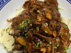 -沪西老弄堂面馆(定西路店)