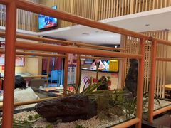 -何师傅美蛙鱼头(汉街店)