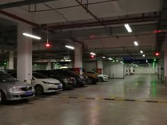 -零点广场-停车场
