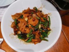 -黄泥岗·地道湖北菜(奥特莱斯店)