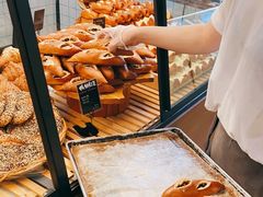 -Dough&Joe团憩(瑞虹天地月亮湾店)