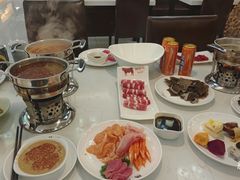 -腾阁自助餐厅(朝林广场店)
