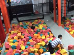 -嗨马乐动室内潮玩运动·团建·轰趴·桌游(南丰汇店)