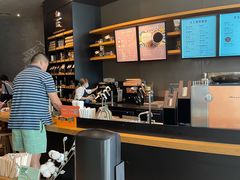 -星巴克臻选(成都来福士店)