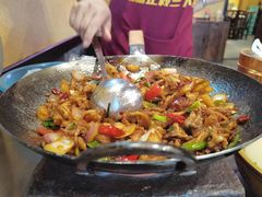 -富正毅三下锅·湘西韵味(天门山索道店)