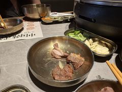 -草家酱蟹炭火烤肉店(珲春南路一店)