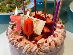 草莓丝绒奶油蛋糕-大连铂尔曼酒店-铂尔曼美食廊 Pullman Deli