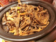 砂锅鹿茸菌-山四砂锅(钟楼街店)